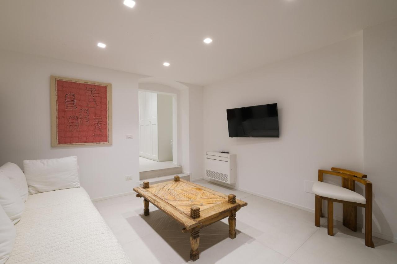Old Stone House Apartment Bari Exterior foto